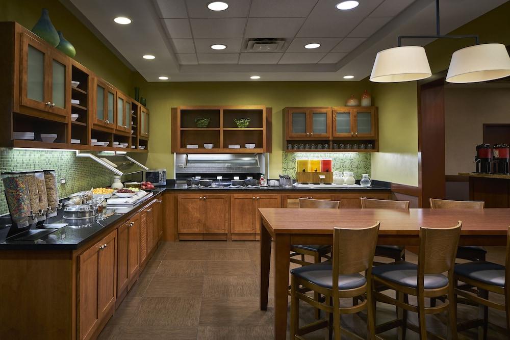 Hyatt Place Richmond Airport Buitenkant foto